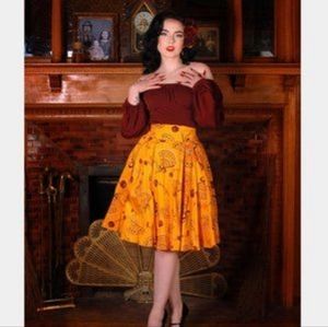 Little Jun in Mustard Spanish Fans